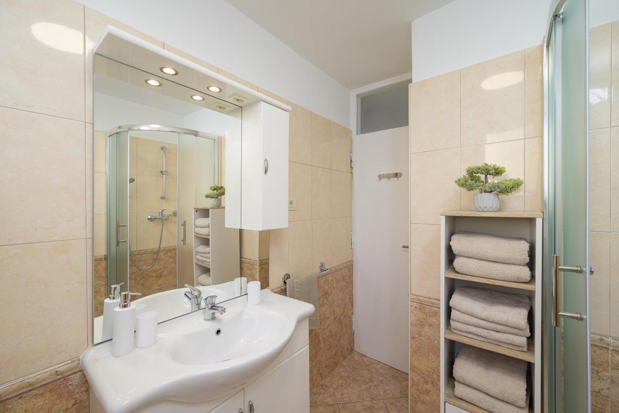 Apartment Pina Пореч Екстериор снимка